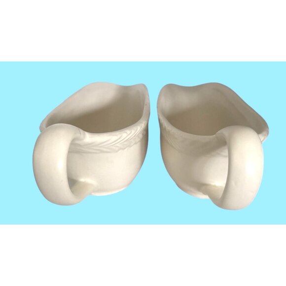 Bee & Willow Stoneware Gravy Boats Set Of 2 Cream Color Embossed Leaf Design - Picture 6 of 9